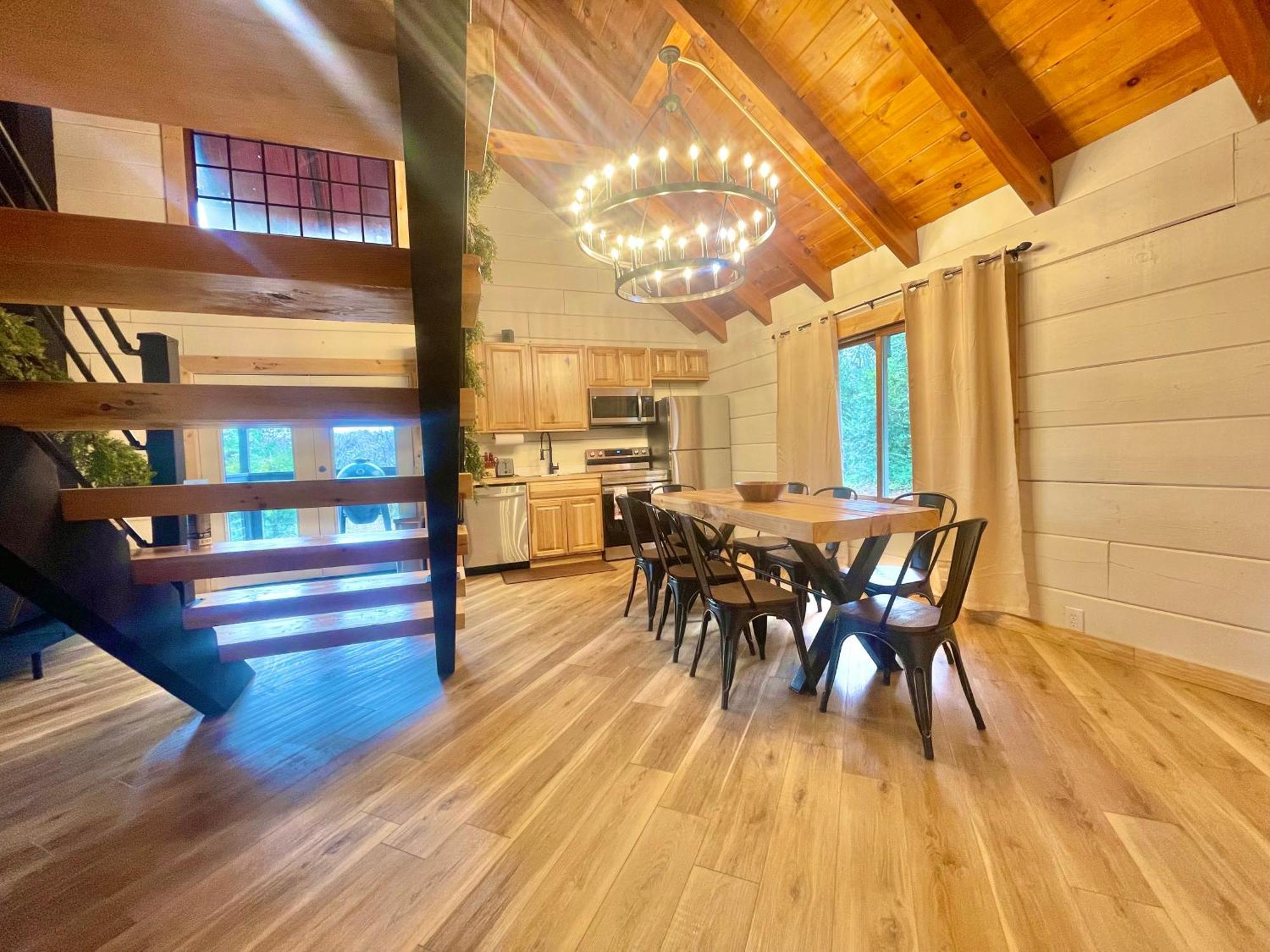 Modern Lake Side Nest• Hotub Fenced Yard King Beds Sevierville Exteriér fotografie